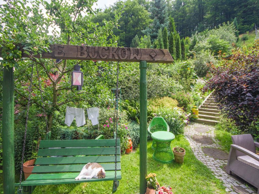 Willa Jagniatkow Bed and Breakfast Buitenkant foto